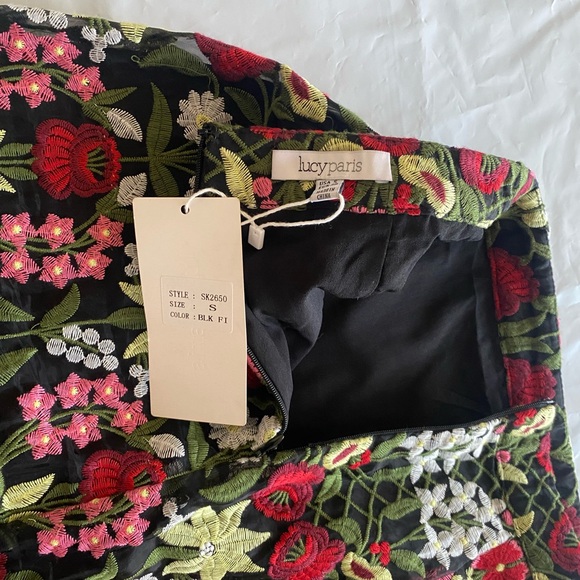 Lucy Paris folk art floral embroidered layered tulle mini skirt fairy event NWT - Picture 5 of 6